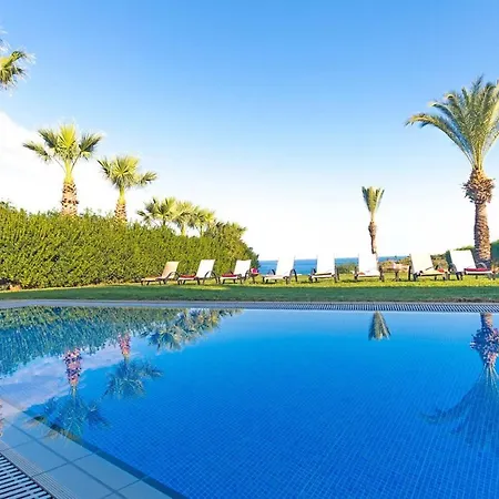 Vila Emerald Seafront Paralimni